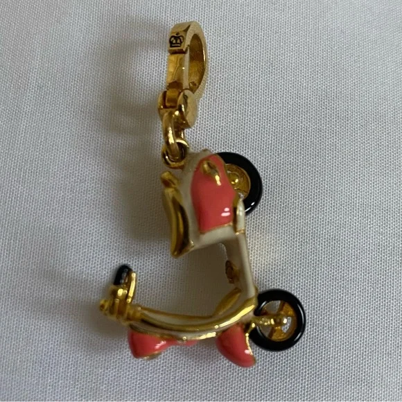 Juicy Couture Dolce Vita Scooter Charm - Picture 3 of 6